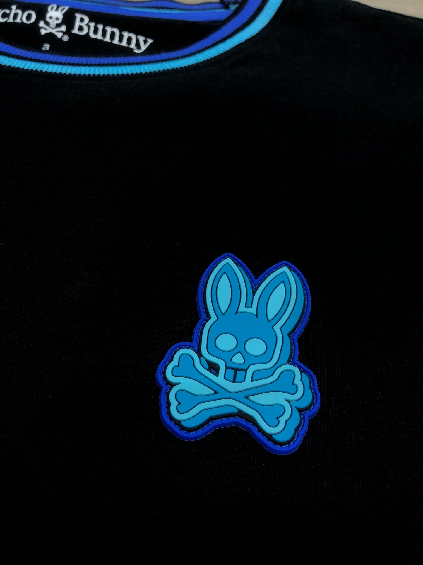 Camiseta Azul Oscuro Logo Azul