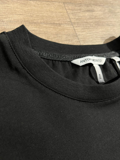 Camiseta Negra Estampado Negro